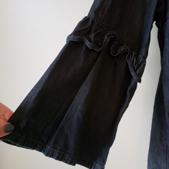 Gap black demin top - Picture 2 of 4